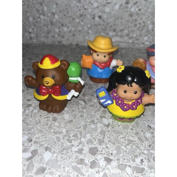 Fisher Price Little People Circus Animals Hawaiian Vacation Tourists Farmer Bibl - Picture 5 of 7